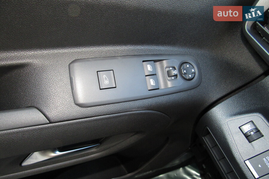 Peugeot Partner - фото 30