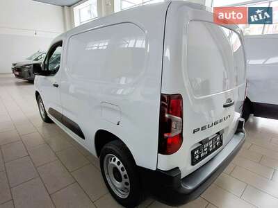 Новый Peugeot Partner 2025 - фото 5
