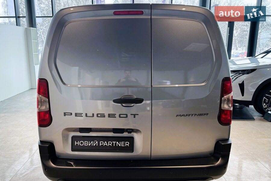 Peugeot Partner - фото 7