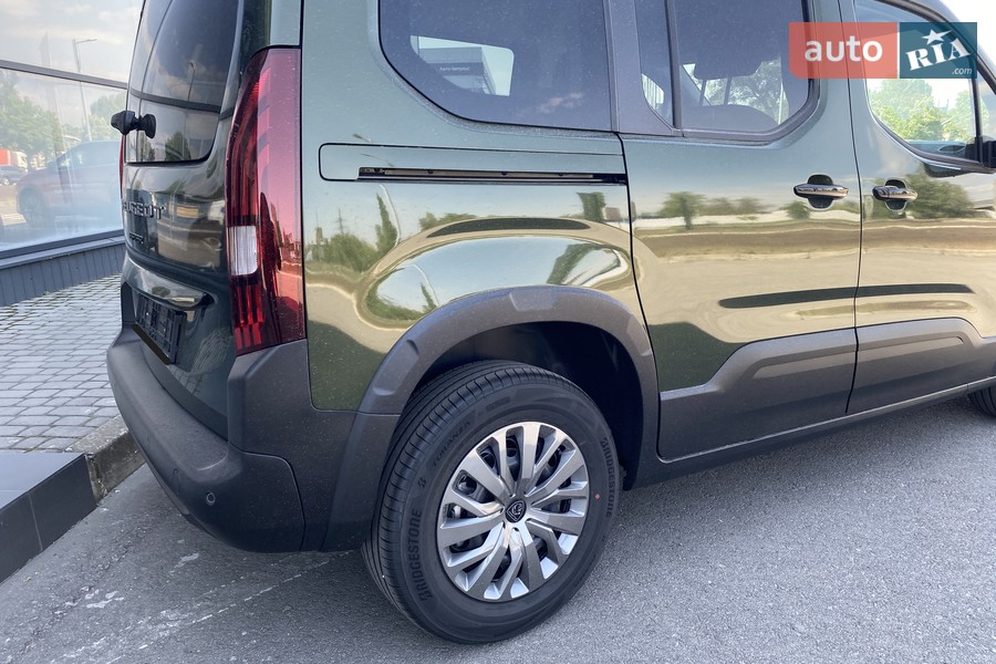 Peugeot Rifter - фото 10
