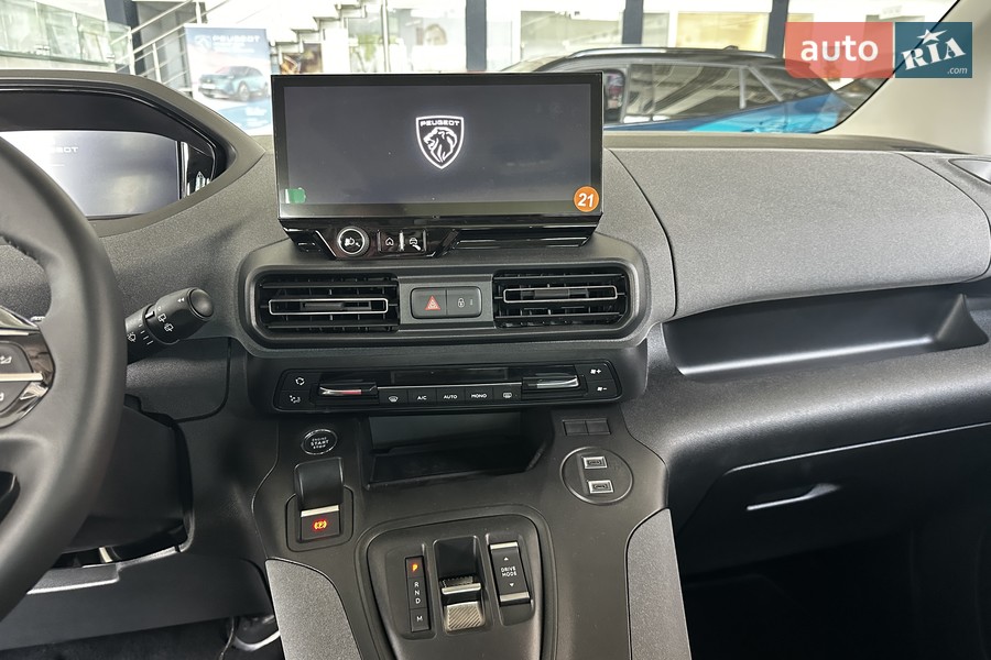 Peugeot Rifter - фото 16