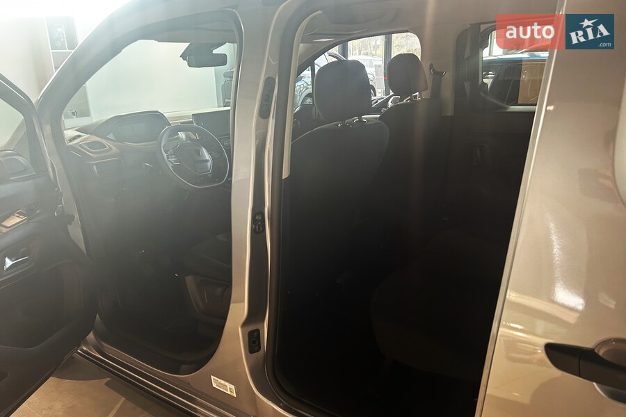 Peugeot Rifter - фото 11