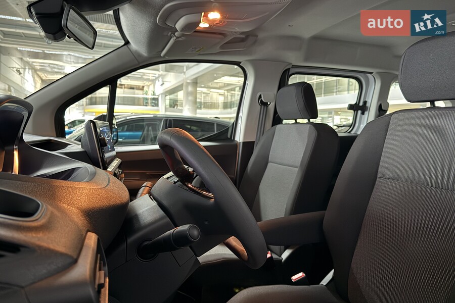 Peugeot Rifter - фото 14