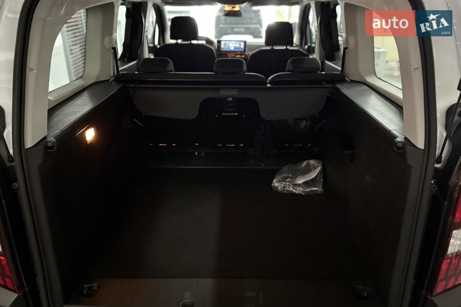 Peugeot Rifter - фото 16