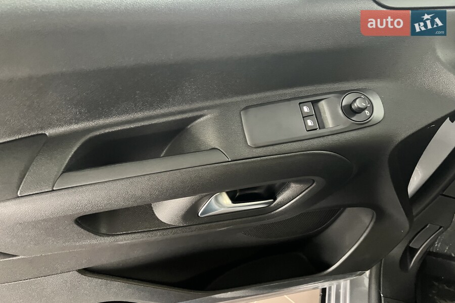 Peugeot Rifter - фото 10