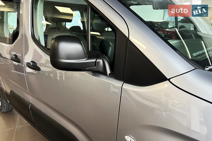 Peugeot Rifter - фото 12