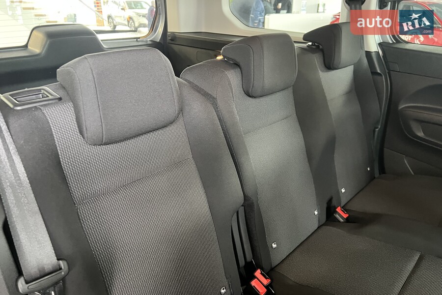 Peugeot Rifter - фото 15