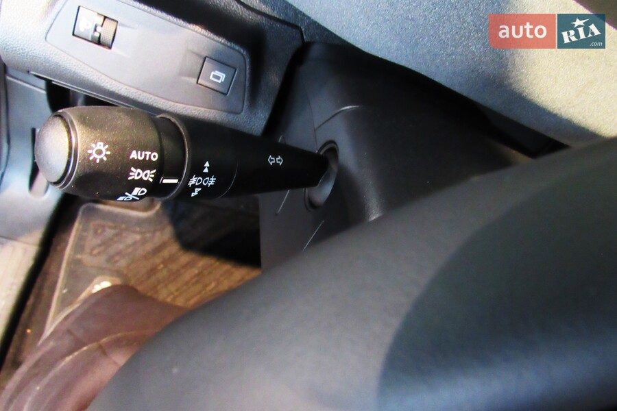 Peugeot Rifter - фото 24