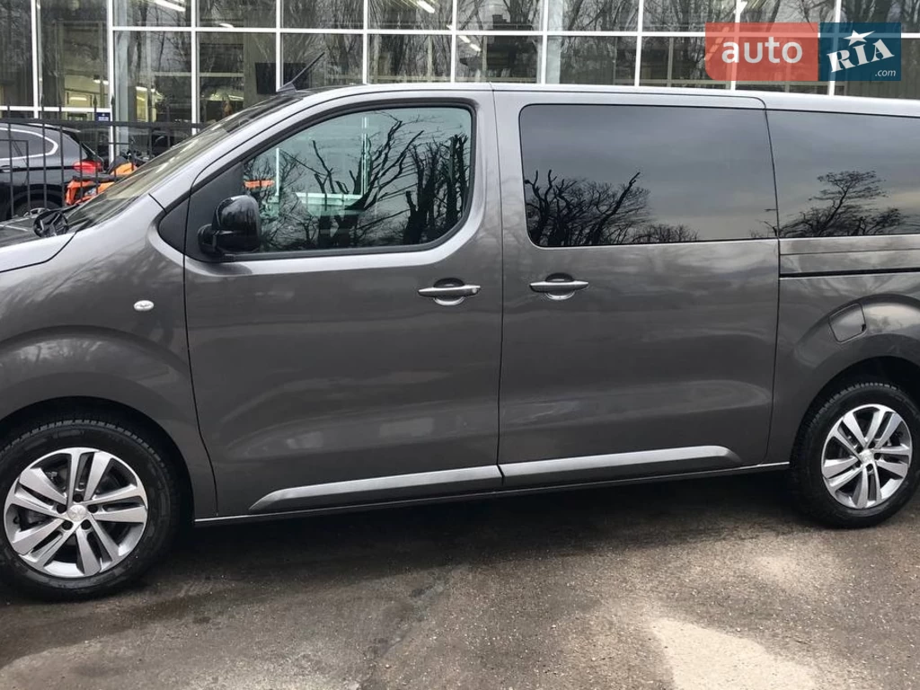 Peugeot Traveller Business