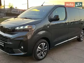 Peugeot Traveller