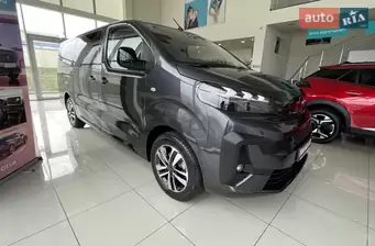 Peugeot Traveller