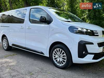 Peugeot Traveller 2025 Business