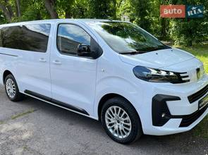 Peugeot Traveller