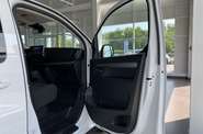 Peugeot Traveller - фото 12