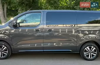 Peugeot Traveller