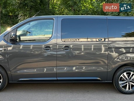 Peugeot Traveller 2025