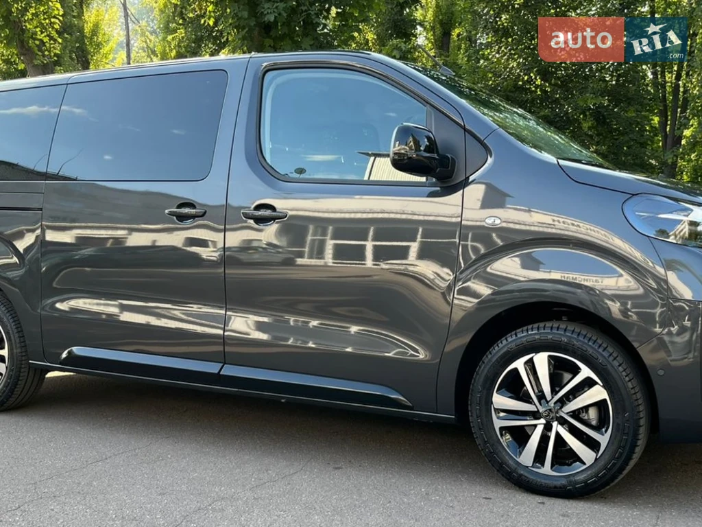 Peugeot Traveller Business