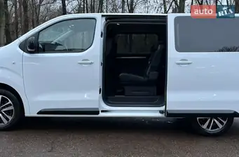 Peugeot Traveller