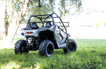 Polaris RZR 2025 200 EFI Base - фото 4