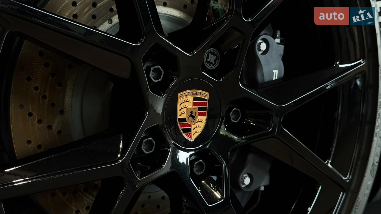 Porsche-11