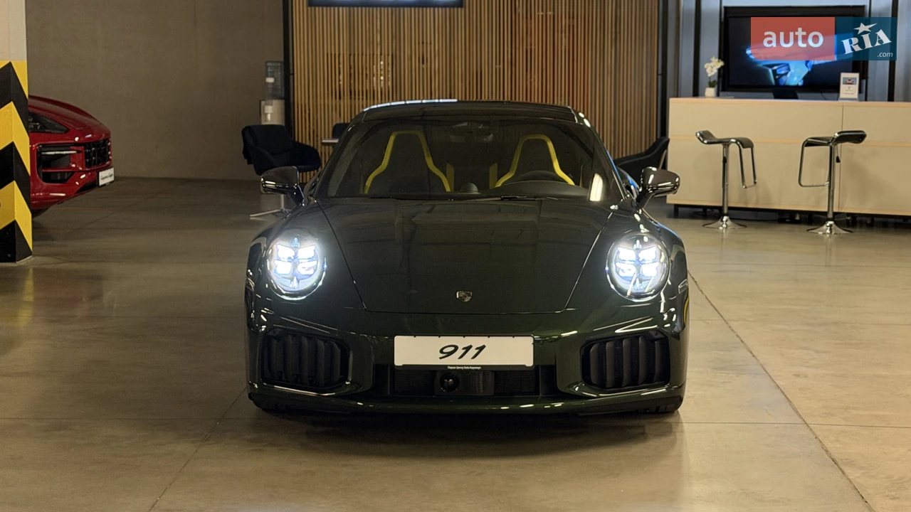 Porsche-24
