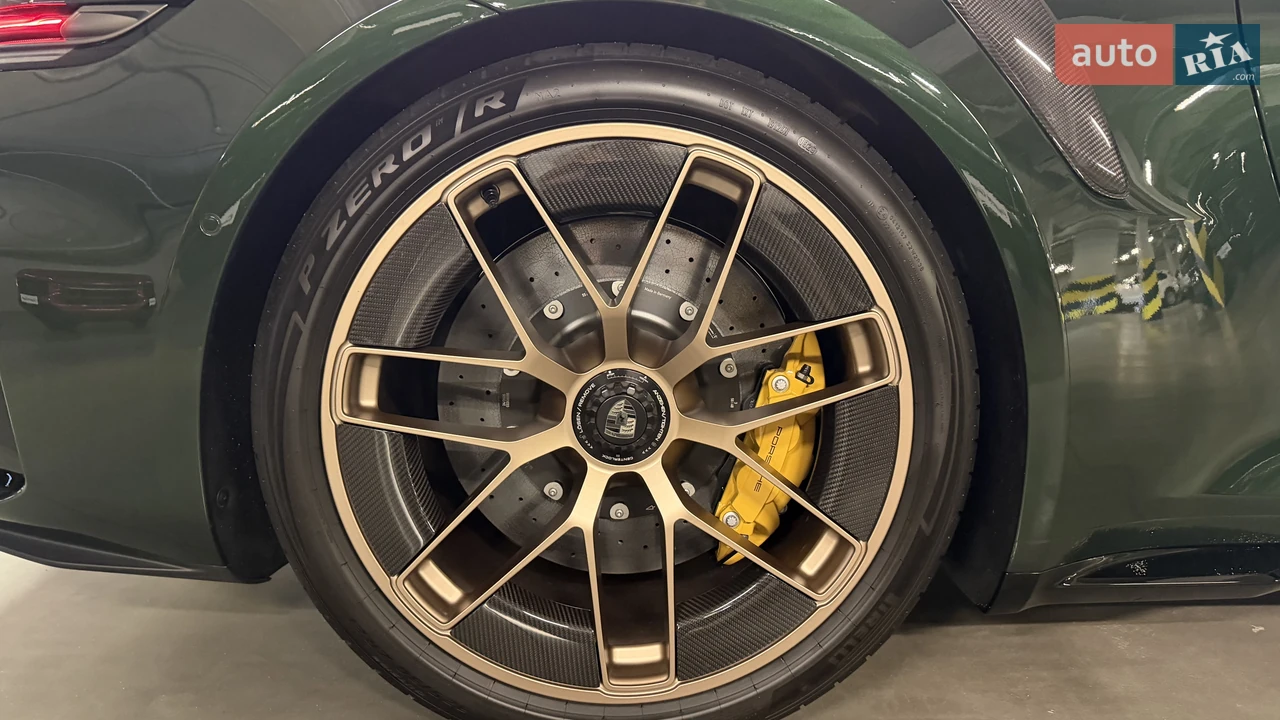 Porsche-18
