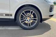 Porsche Cayenne Coupe Platinum Edition