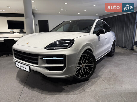 Porsche Cayenne Coupe 2025