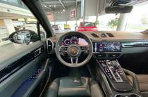 Porsche Cayenne Base