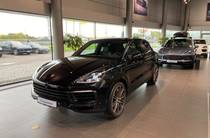 Porsche Cayenne Base