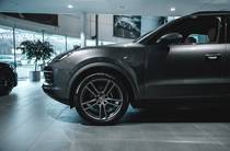 Porsche Cayenne Base