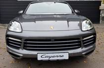 Porsche Cayenne Base