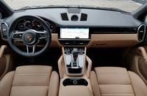 Porsche Cayenne Base