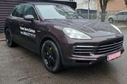 Porsche Cayenne Base