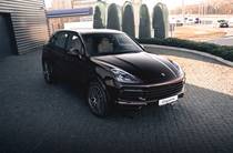 Porsche Cayenne Base