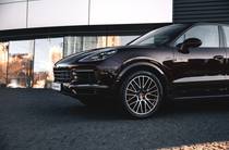 Porsche Cayenne Base