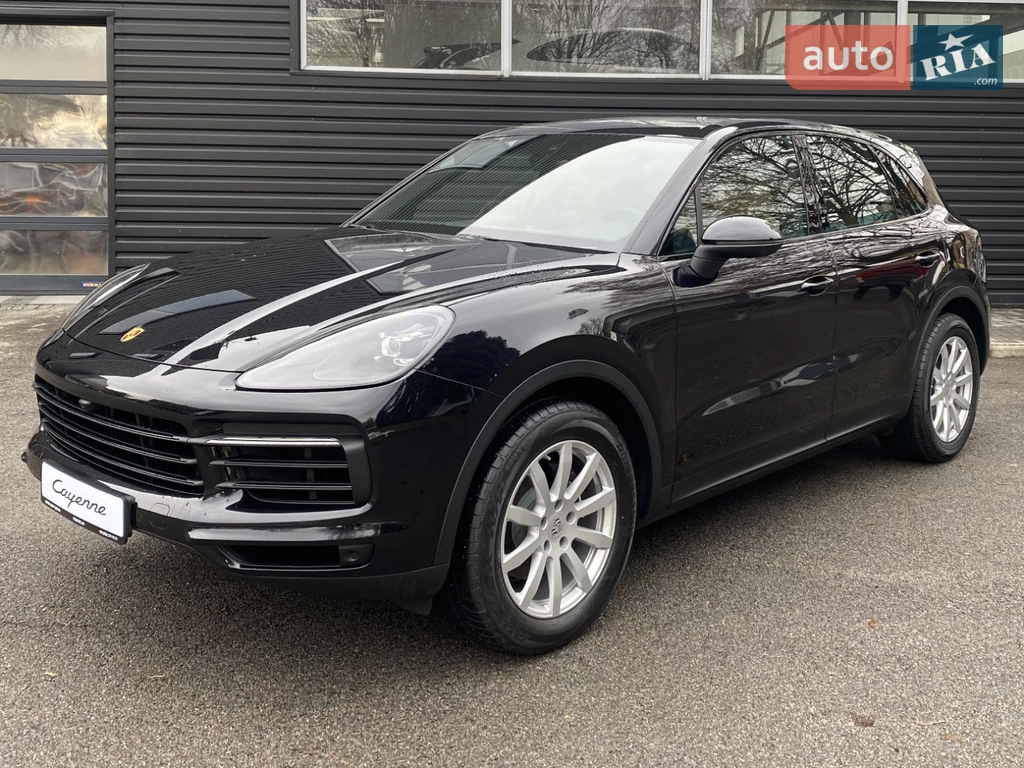 Porsche Cayenne Base