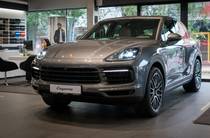 Porsche Cayenne Base