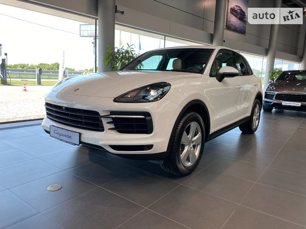 Porsche Cayenne Base