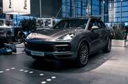 Porsche Cayenne Base