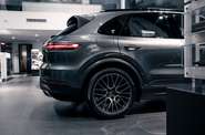 Porsche Cayenne Base