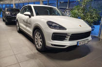 Porsche Cayenne Base