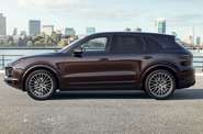 Porsche Cayenne Base