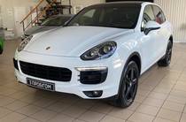 Porsche Cayenne Base