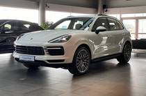 Porsche Cayenne Base