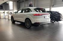 Porsche Cayenne Base