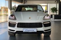 Porsche Cayenne Base