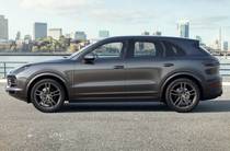 Porsche Cayenne Base