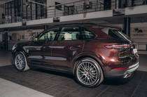 Porsche Cayenne Base