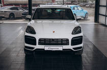 Porsche Cayenne Base